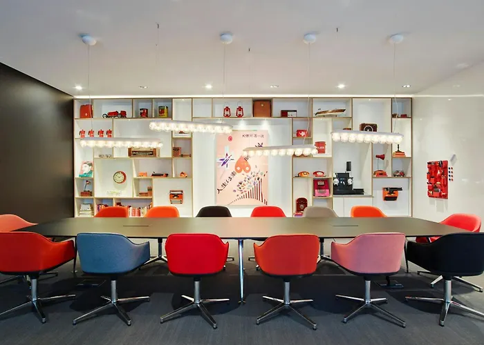 Citizenm Schiphol Airport Hotel